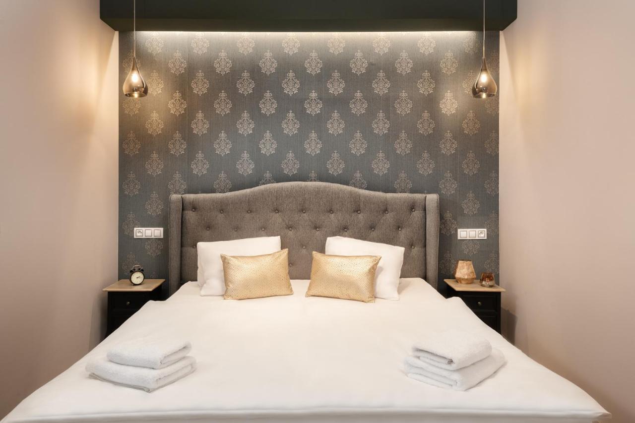 Wine & Wellness Hotel Besedni Dum Вальтице Экстерьер фото